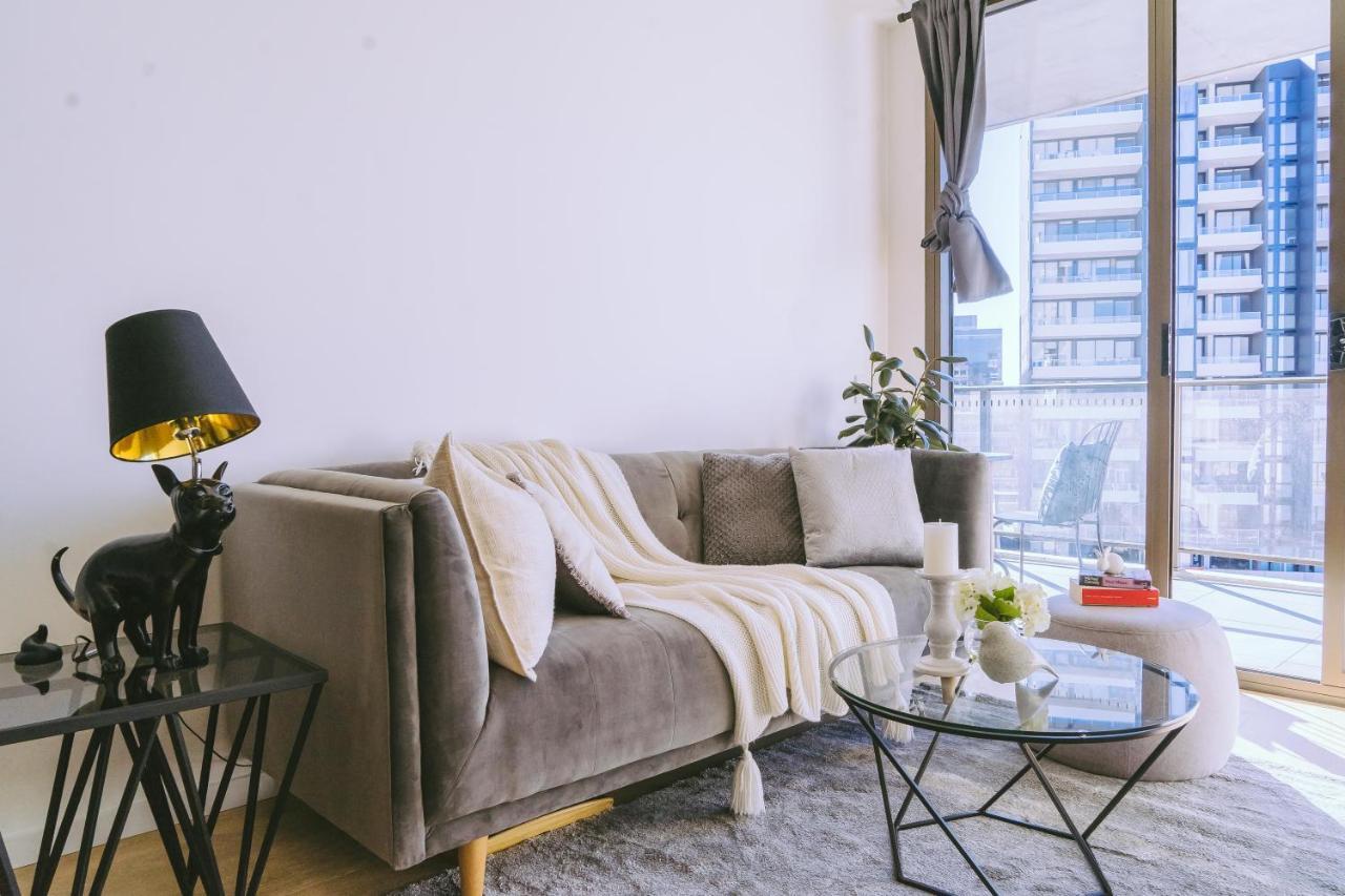 Capitol Executive Apartment On London Circuit Canberra Exterior foto